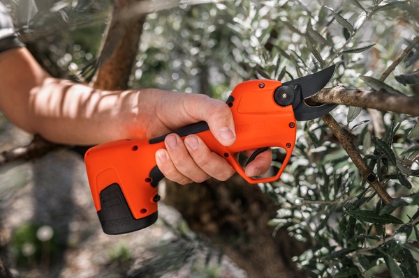 Stocker Tijera Poda a Bater�a Vulcano E-25 Tr